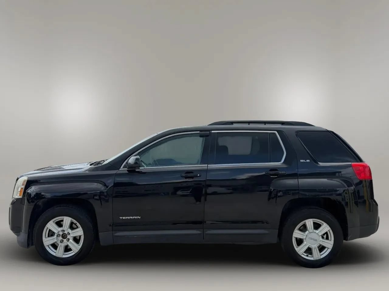 Used 2015 GMC Terrain SLE w/ Convenience Package FWD image 4