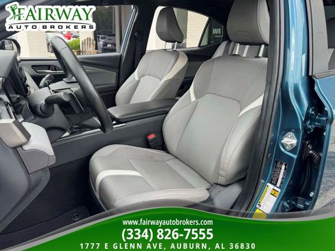 Used 2025 Toyota Camry SE FWD image 10