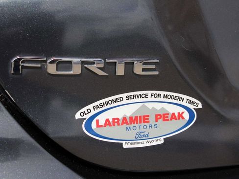 Used 2020 Kia Forte GT FWD image 9