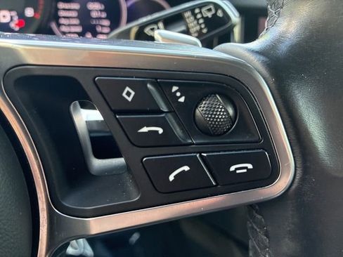 Used 2021 Porsche Cayenne AWD/4WD image 19