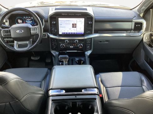 Used 2021 Ford F150 Lariat w/ Equipment Group 502A High AWD/4WD image 4