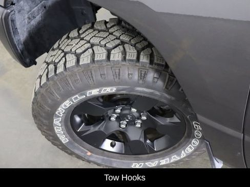 Used 2025 RAM 1500 Warlock AWD/4WD image 38