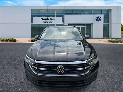 New 2024 Volkswagen Jetta SE image 2