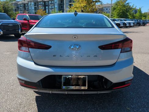 Used 2020 Hyundai Elantra SEL w/ Cargo Package (C1) FWD image 5