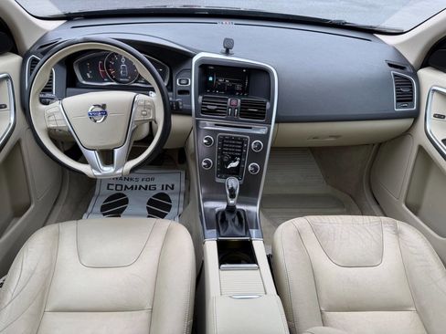 Used 2015 Volvo XC60 T6 w/ Proximity Package AWD/4WD image 15