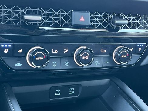 Used 2025 Honda Accord Touring image 19