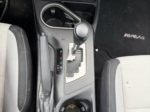 Used 2018 Toyota RAV4 XLE image 23