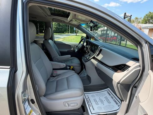 Used 2016 Toyota Sienna XLE w/ Protection Package AWD/4WD image 13