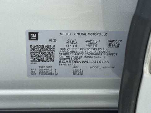 Used 2020 Buick Enclave Essence w/ LPO, Floor Liner Package FWD image 32