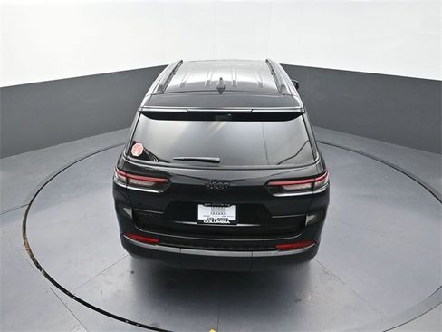 New 2025 Jeep Grand Cherokee L Altitude image 14