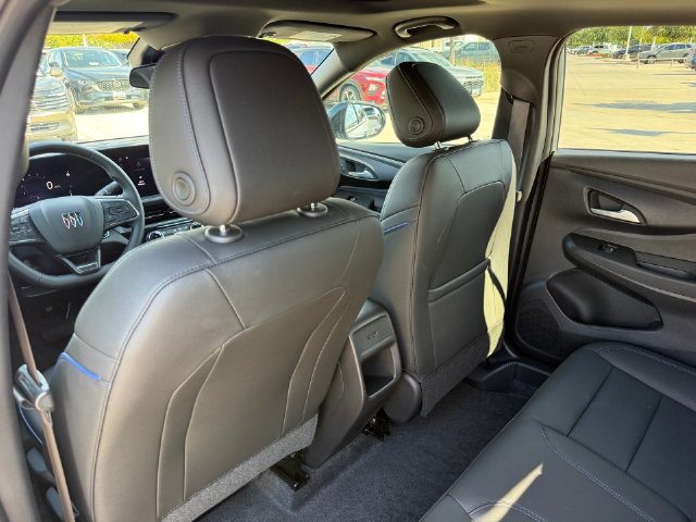 Used 2026 Buick Envista Sport Touring w/ Convenience II Package FWD image 23