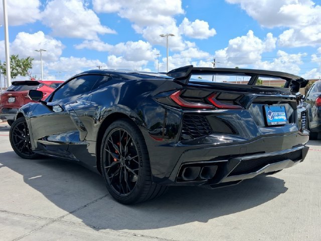 Used 2025 Chevrolet Corvette Stingray Premium Cpe w/ Z51 Performance Package RWD image 7