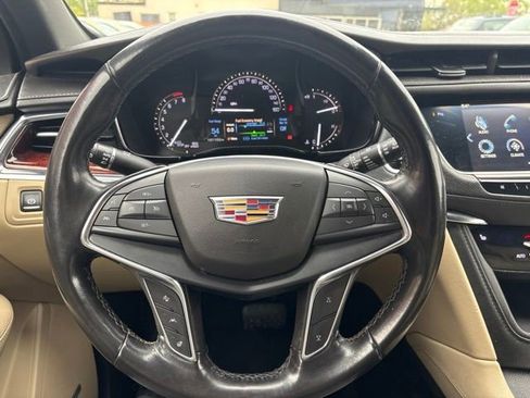 Used 2019 Cadillac XT5 Luxury FWD image 11