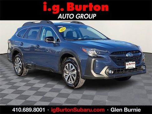 Used 2025 Subaru Outback Premium image 1