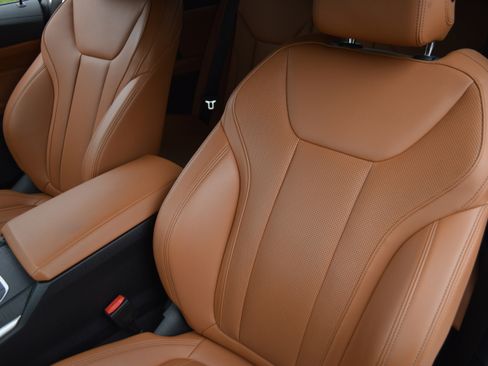 Certified 2024 BMW M440i Convertible w/ Premium Package image 35