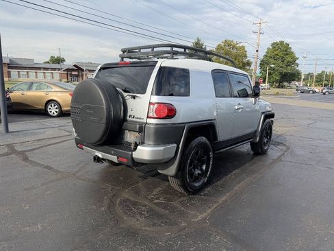Used 2007 Toyota FJ Cruiser 4WD w/ Upgrade Pkg 2 image 7