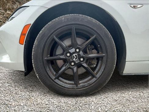 Used 2016 MAZDA MX-5 Miata Sport image 8