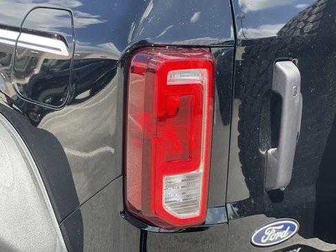 New 2026 Ford Bronco Heritage Edition AWD/4WD image 8