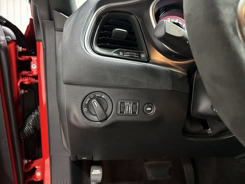 Used 2018 Dodge Challenger SRT Demon RWD image 18