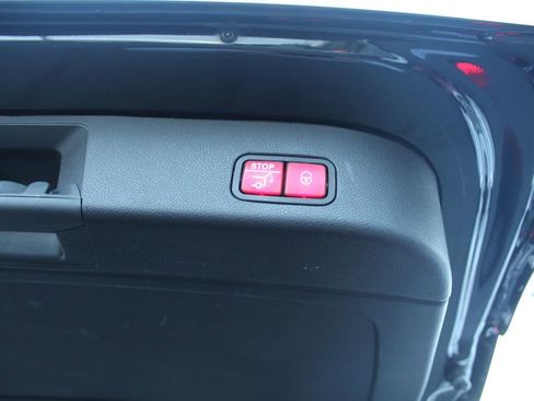 Used 2016 Mercedes-Benz GL 450 4MATIC image 36