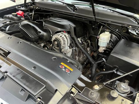 Used 2014 GMC Yukon Denali image 15