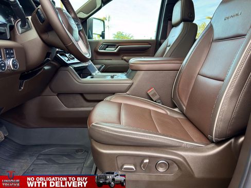 Used 2024 GMC Sierra 2500 Denali w/ Technology Package image 18