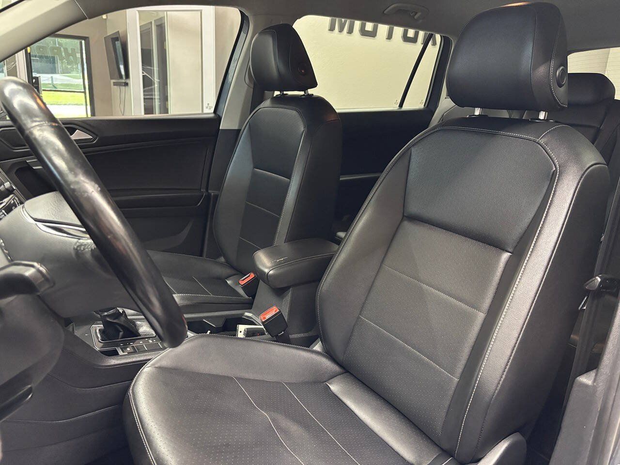 Used 2019 Volkswagen Tiguan SE w/ 3rd Row Seat Package AWD/4WD image 15
