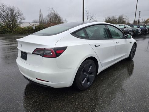 Used 2021 Tesla Model 3 Standard Range Plus image 7