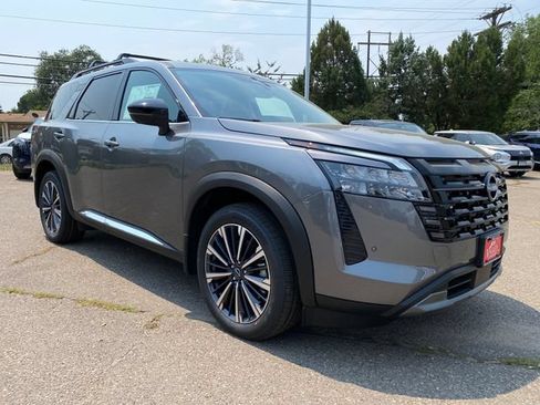 New 2026 Nissan Pathfinder Platinum AWD/4WD image 7