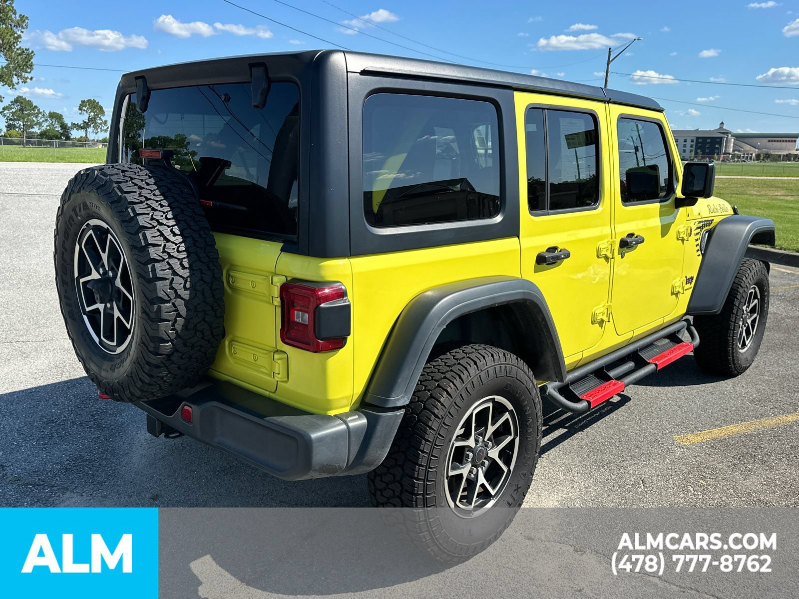 Used 2024 Jeep Wrangler Unlimited Rubicon w/ Technology Group AWD/4WD image 5
