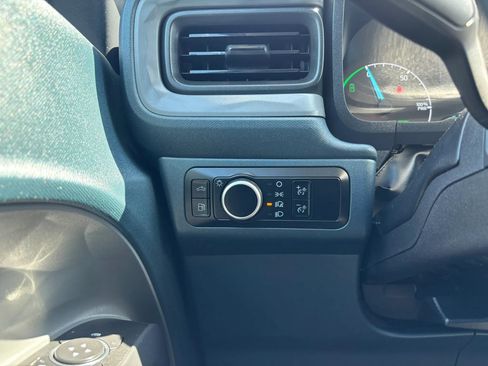 Used 2022 Ford Maverick XL FWD image 27