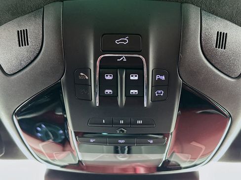 Used 2023 Maserati Levante Modena image 17