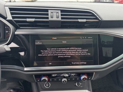 Certified 2025 Audi Q3 2.0T Premium w/ Convenience Package image 18