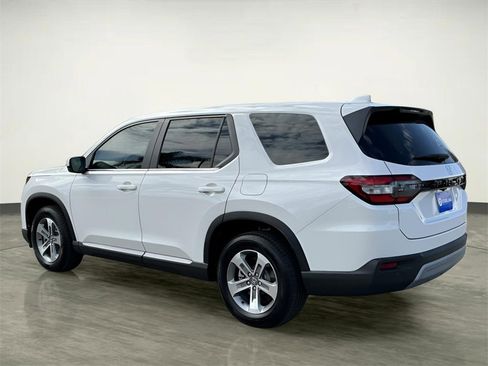 New 2025 Honda Pilot EX-L image 4
