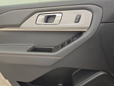 New 2026 Ford Explorer Active AWD/4WD image 40