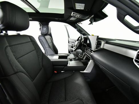 Used 2025 Toyota Sequoia Limited image 24