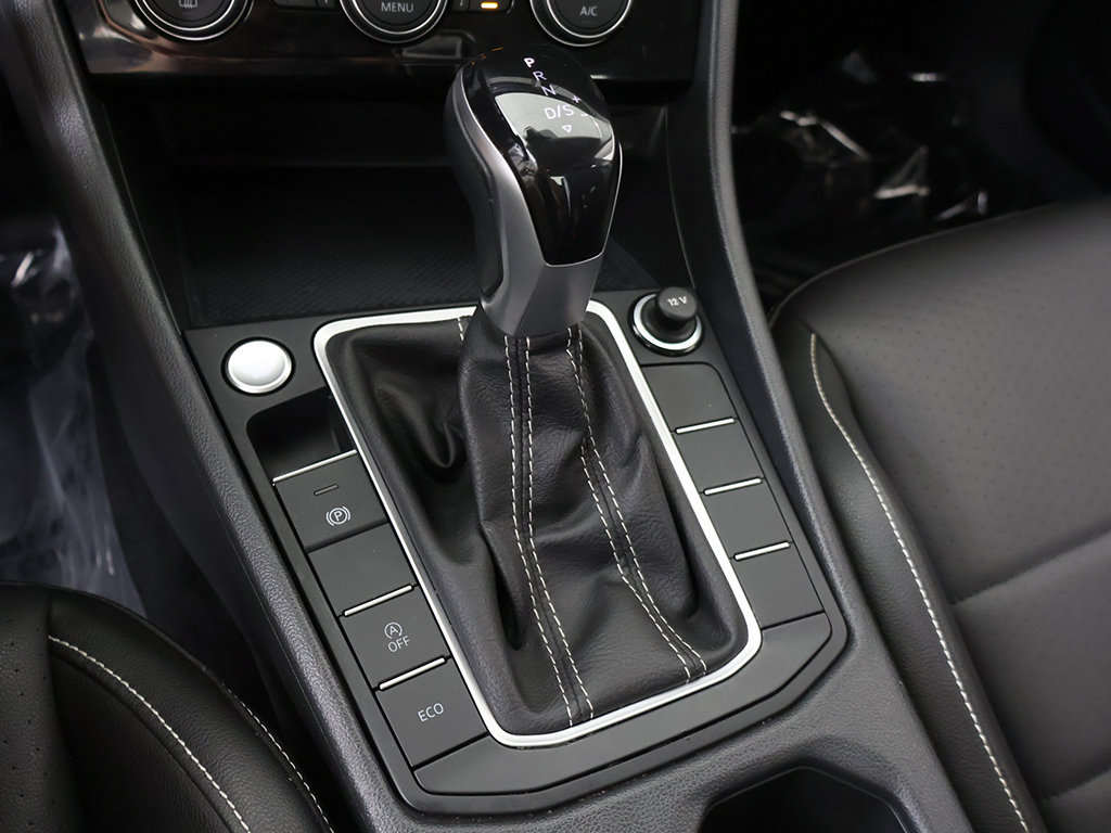 Used 2023 Volkswagen Jetta SE FWD image 47