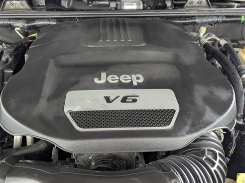 Used 2016 Jeep Wrangler Unlimited Sport w/ Quick Order Package 24S image 10