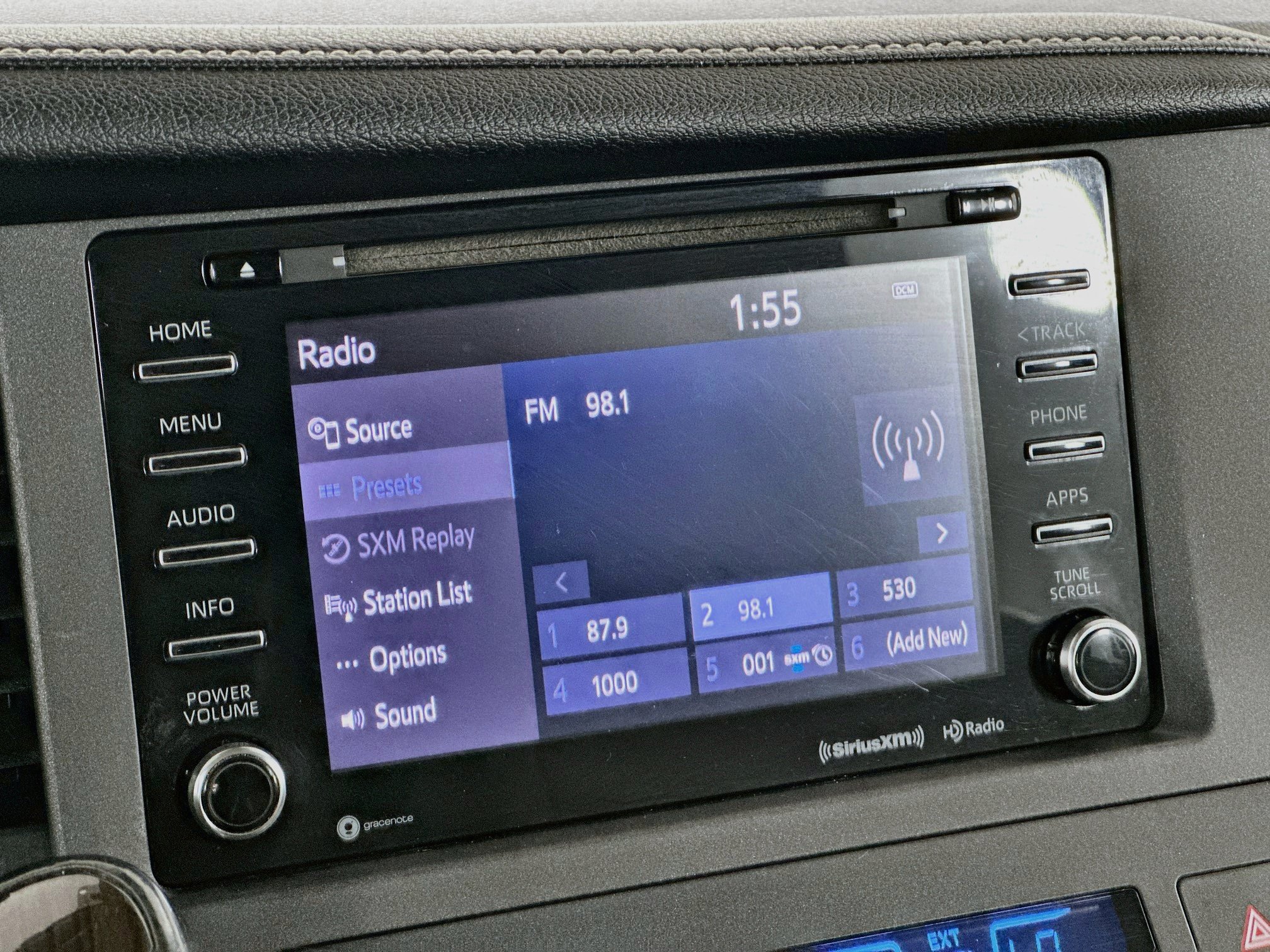 Used 2018 Toyota Sienna XLE FWD image 21