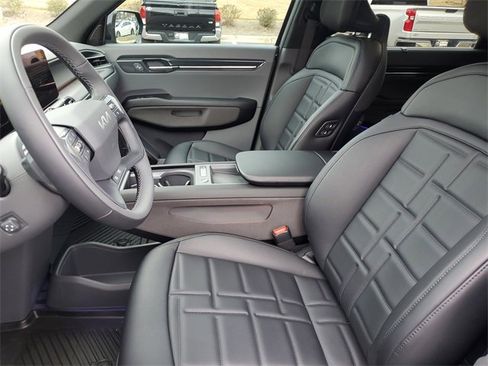 Certified 2026 Kia EV9 Land w/ Nightfall Edition Package image 20