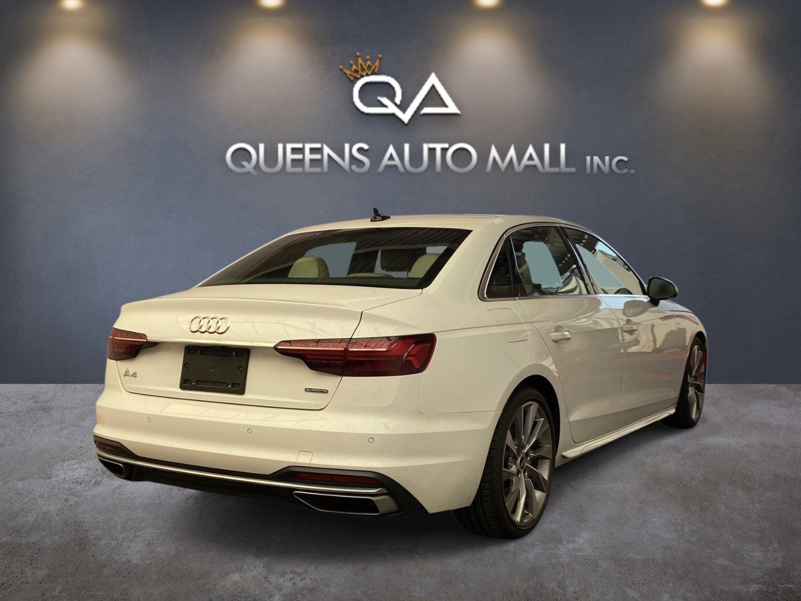 Used 2022 Audi A4 2.0T Premium Plus AWD/4WD image 6