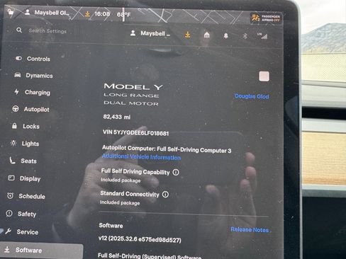 Used 2020 Tesla Model Y Long Range image 16