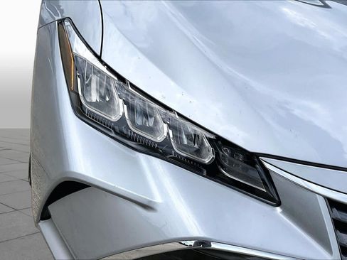 Used 2021 Toyota Avalon XLE w/ Moonroof Package FWD image 28