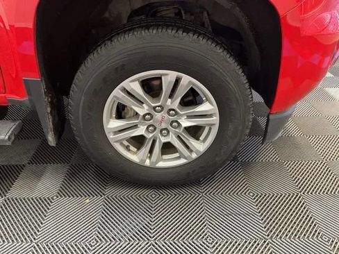 Used 2020 GMC Canyon SLE image 18