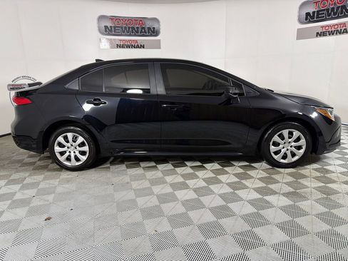 Used 2024 Toyota Corolla LE image 2