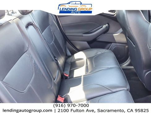 Used 2017 Ford Focus Titanium w/ Titanium Technology Package image 15