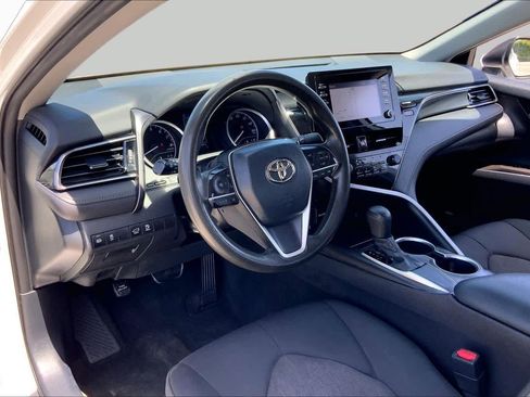 Used 2021 Toyota Camry LE FWD image 17