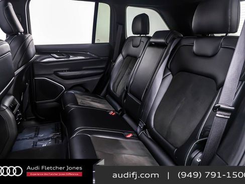 Used 2022 Jeep Grand Cherokee Altitude image 8