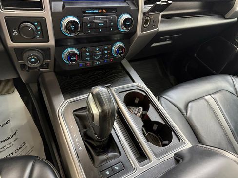 Used 2020 Ford F150 Platinum w/ Equipment Group 701A Luxury AWD/4WD image 16