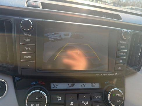 Used 2018 Toyota RAV4 Limited image 25